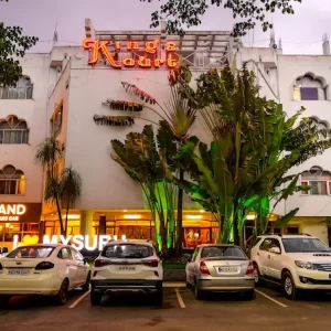 Maya's Kings Kourt	Mysuru