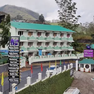 MAXIMUNNAR T & U LEISURE HOTEL, MANNAR